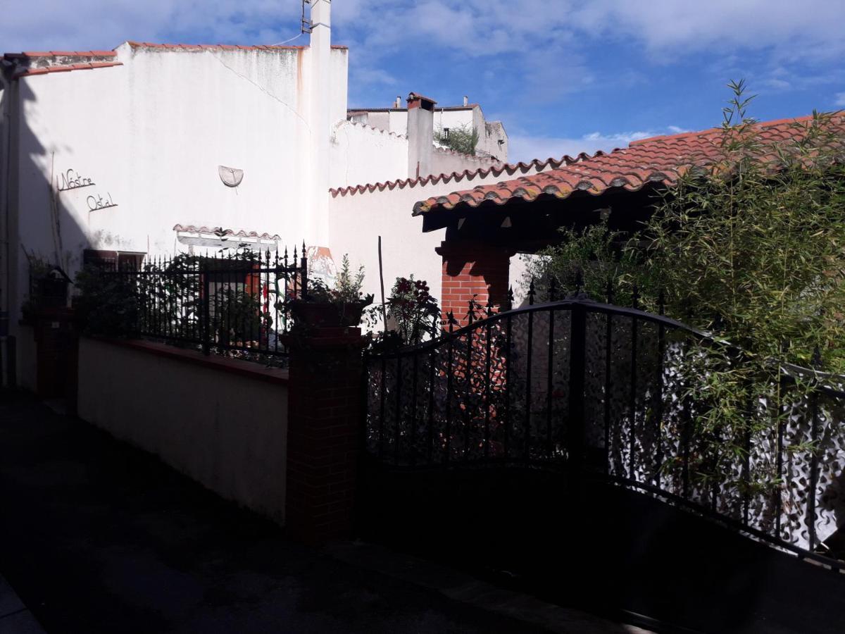 B&B Chambres "Chez Meme Germaine" Caramany Экстерьер фото